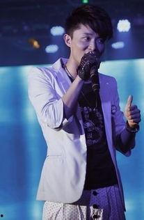 胡小宝个人资料,才华横溢的年轻艺术家，揭秘其多彩人生