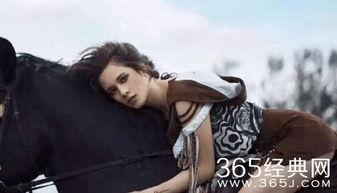 战狼2金发女演员,演绎热血传奇！