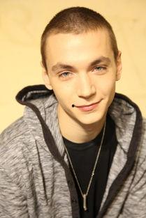 yuri pleskun资料,艺术与设计的跨界探索者