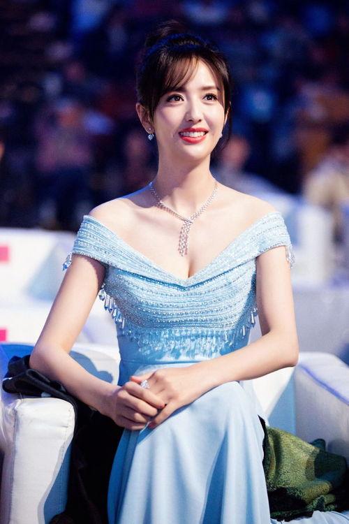 佟丽娅的图片大全图片,美丽与魅力的完美融合